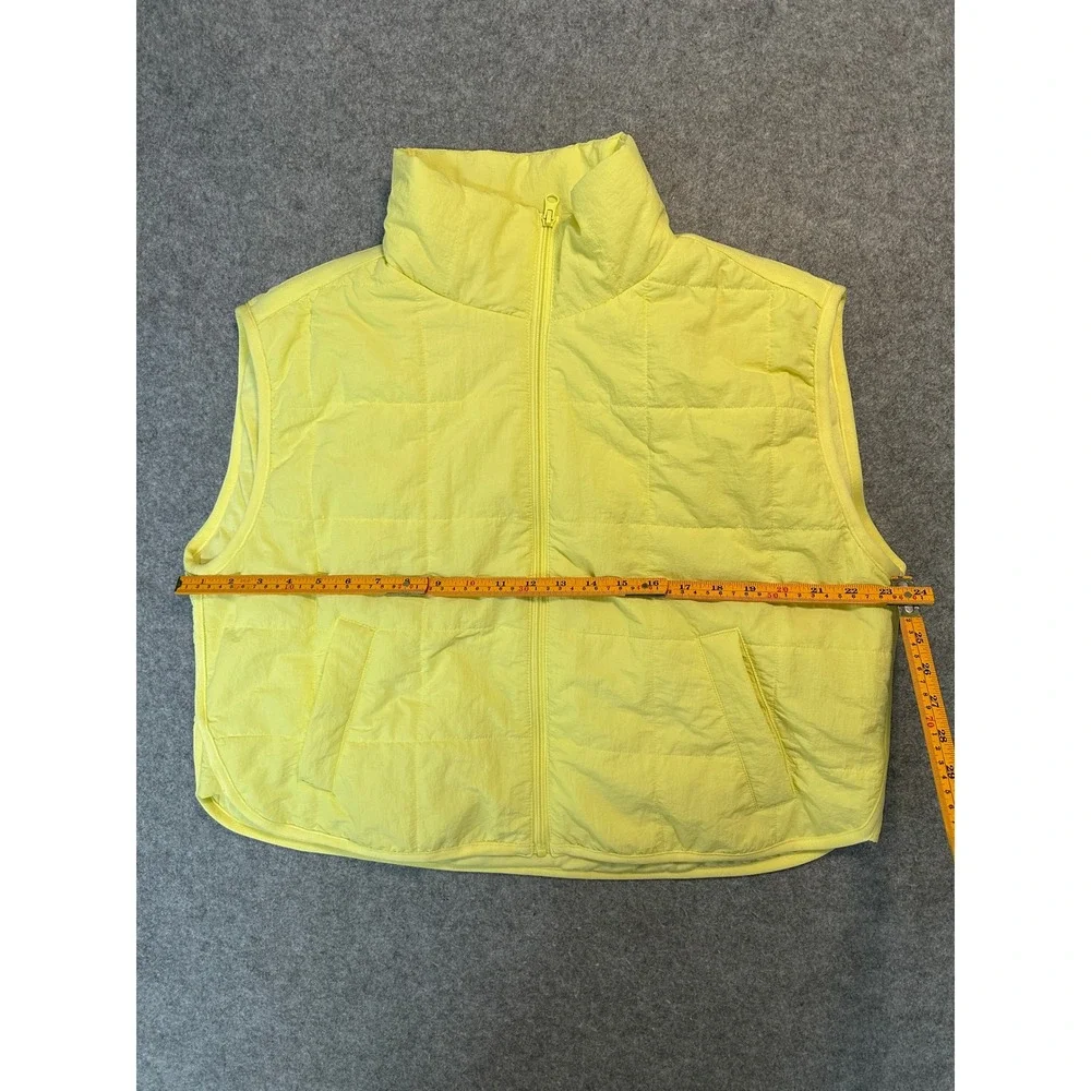 Thread & Supply Quilted Puffer Vest‎ Medium Yellow Full Zip Lightweight